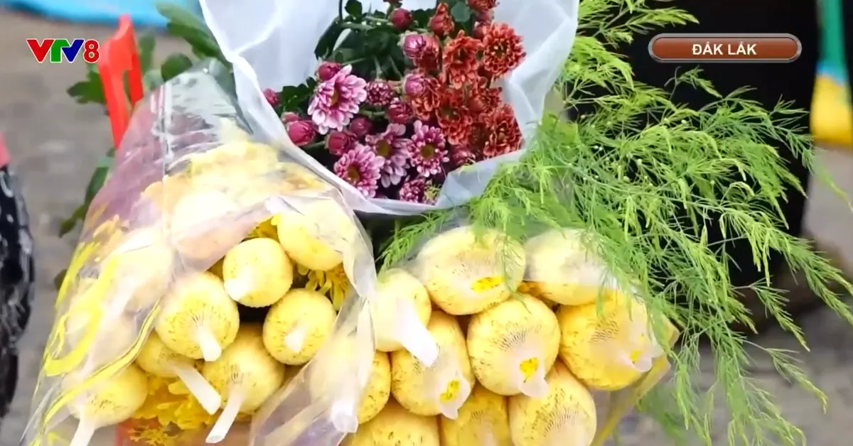 Chợ mở Ngọ - Nơi b&agrave; con v&ugrave;ng lũ gửi gắm ước vọng năm mới- Ảnh 3.