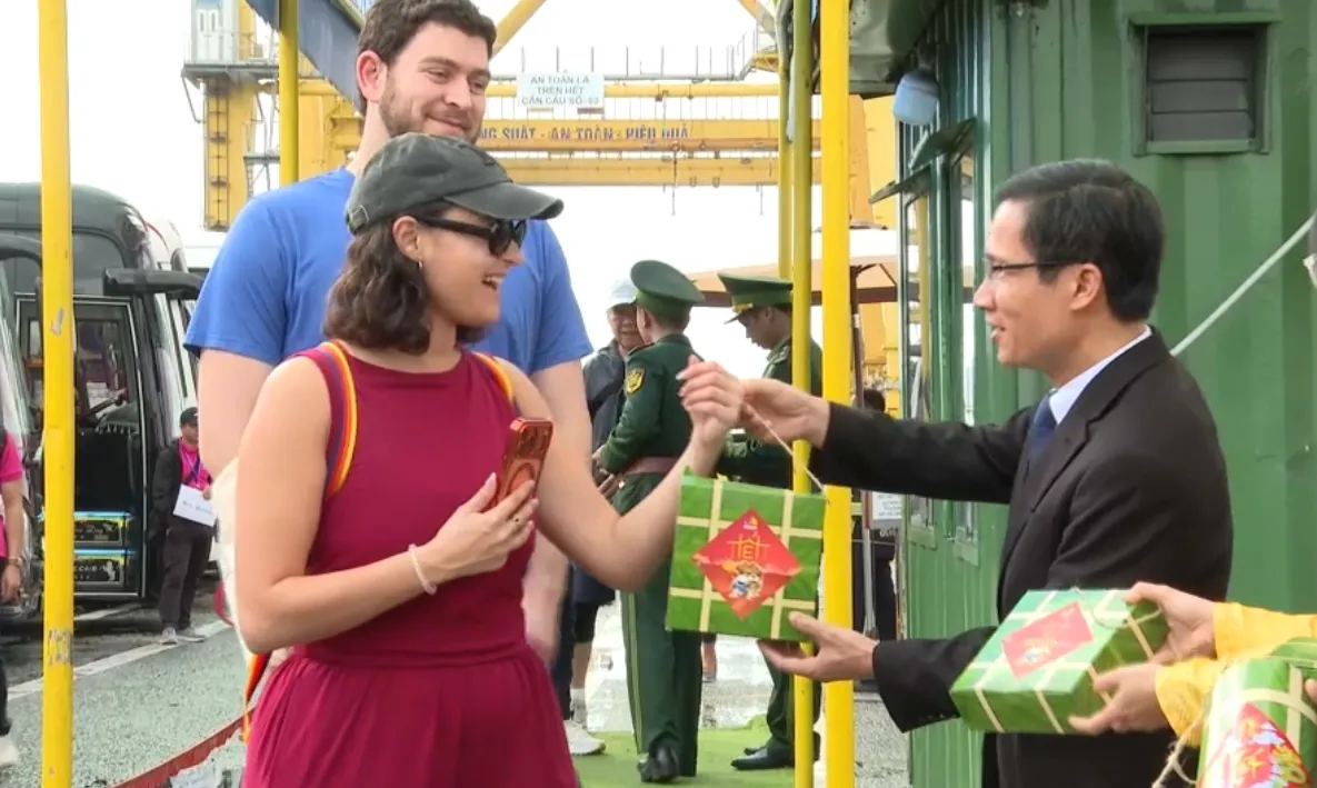 Du lịch t&agrave;u biển Đ&agrave; Nẵng - Khởi đầu bứt ph&aacute; năm mới- Ảnh 2.