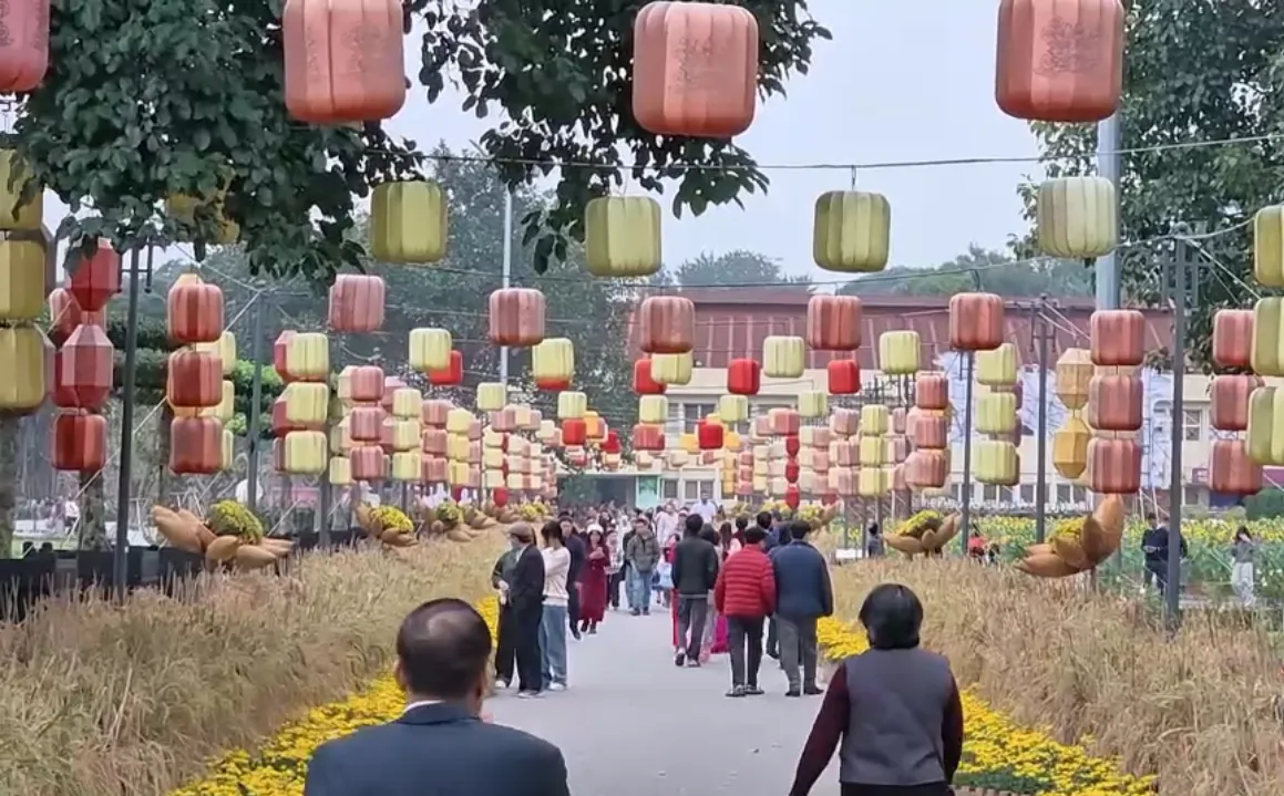 Tết trong kh&ocirc;ng gian di sản Ho&agrave;ng th&agrave;nh Thăng Long- Ảnh 1.