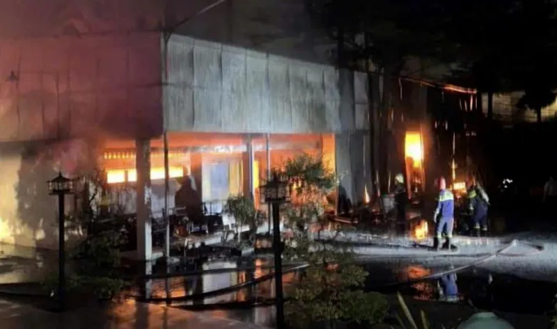 Ch&aacute;y nh&agrave; kho gần 100 m&sup2; tại cơ sở t&ocirc;n gi&aacute;o ở TP Hồ Ch&iacute; Minh- Ảnh 1.