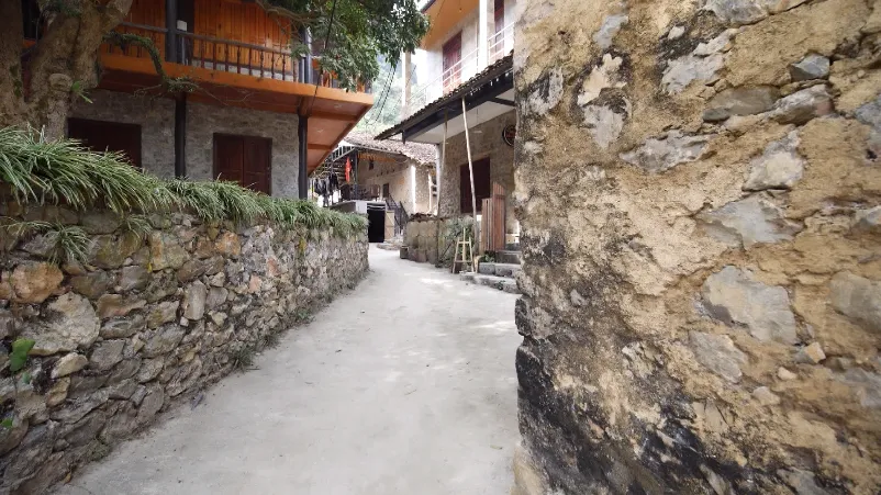 Mu&ocirc;n m&agrave;u cuộc sống: Ng&agrave;y xu&acirc;n ở l&agrave;ng đ&aacute; Khuổi Ky- Ảnh 2.