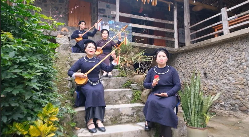 Mu&ocirc;n m&agrave;u cuộc sống: Ng&agrave;y xu&acirc;n ở l&agrave;ng đ&aacute; Khuổi Ky- Ảnh 4.