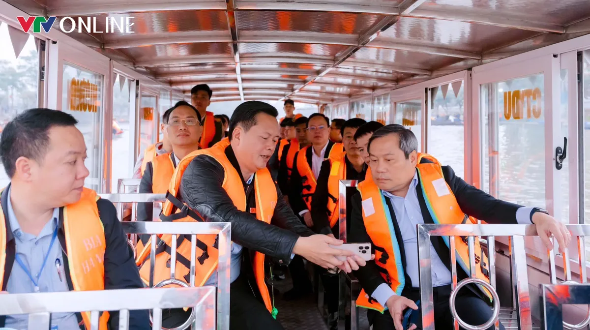 Chủ tịch UBND Thành phố Hà Nội kiểm tra Lễ hội Chùa Hương 2026 - Ảnh 1.