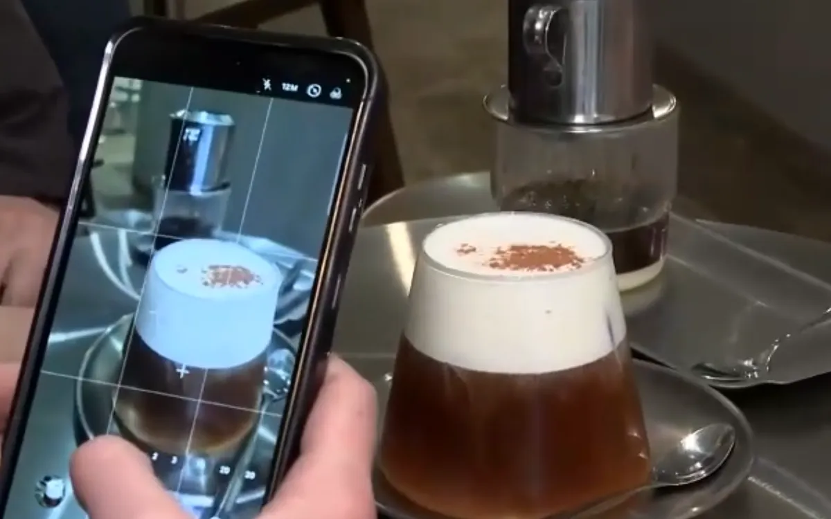 Hai bạn trẻ Ph&aacute;p khởi nghiệp với c&agrave; ph&ecirc; Việt tại ch&acirc;u &Acirc;u- Ảnh 1.