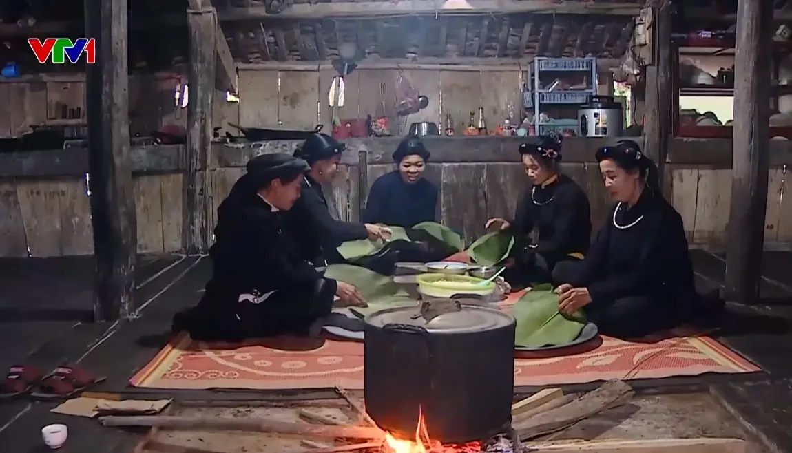 Tết ấm &aacute;p gắn kết t&igrave;nh l&agrave;ng, nghĩa x&oacute;m sau thi&ecirc;n tai - Ảnh 1.