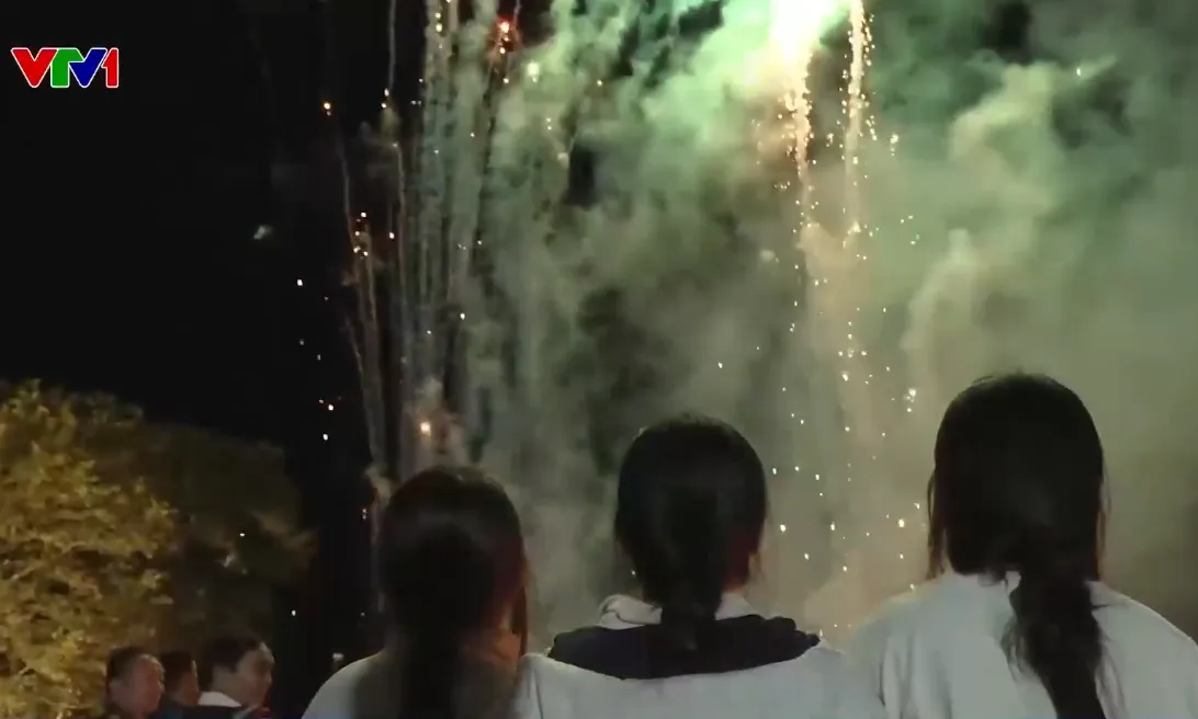 Xu&acirc;n sum vầy của b&agrave; con người Rơ Măm (Quảng Ng&atilde;i) - Ảnh 1.