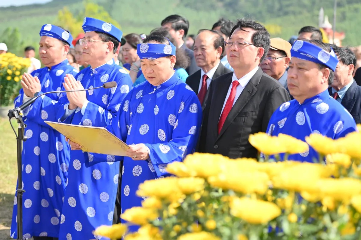 H&agrave;ng ngh&igrave;n người đổ về Bảo t&agrave;ng Quang Trung kỷ niệm Chiến thắng Ngọc Hồi - Đống Đa - Ảnh 9.