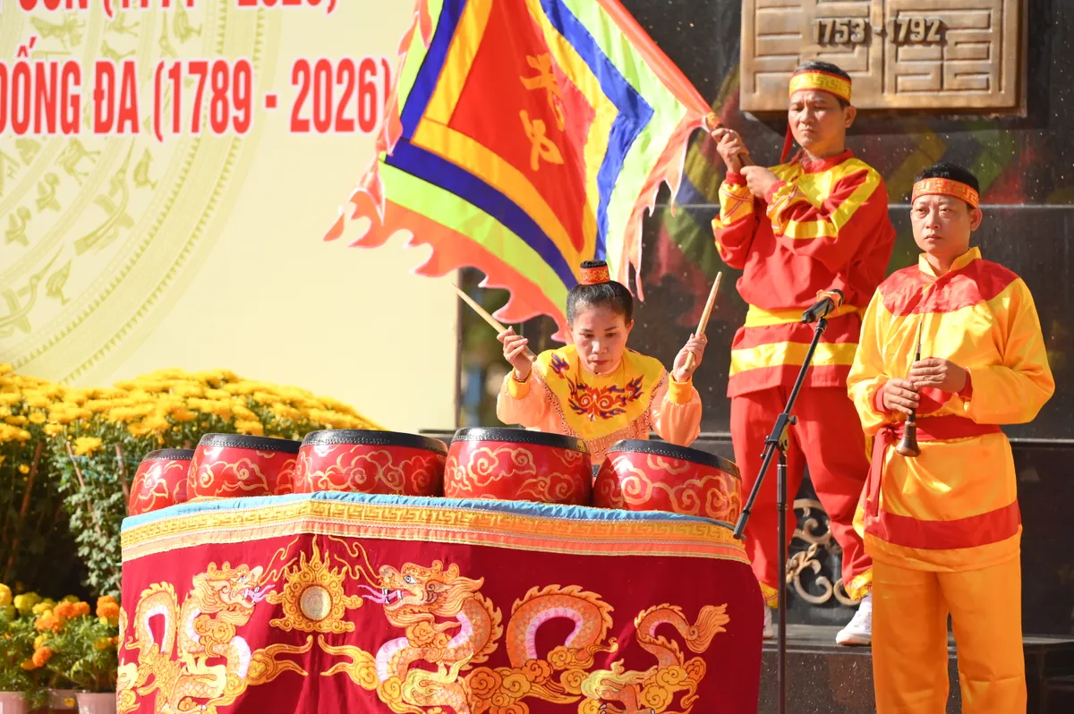 H&agrave;ng ngh&igrave;n người đổ về Bảo t&agrave;ng Quang Trung kỷ niệm Chiến thắng Ngọc Hồi - Đống Đa - Ảnh 4.