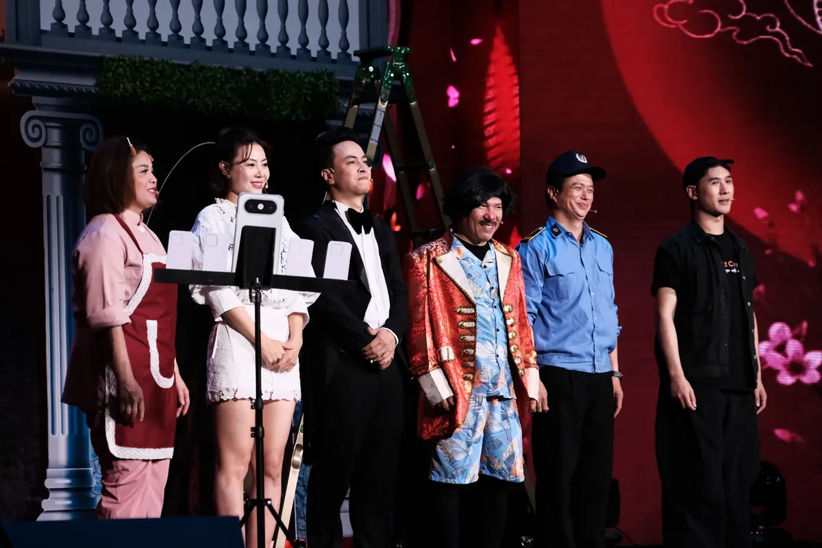 Gala Cười 2026: Quang Thắng l&agrave;m sếp c&ocirc;ng ty sản xuất thực phẩm bẩn- Ảnh 5.