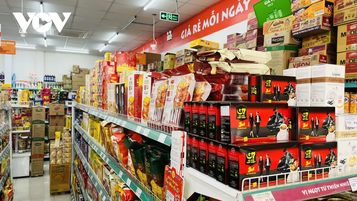 Thị trường h&agrave;ng h&oacute;a Tết B&iacute;nh Ngọ 2026: H&agrave;ng h&oacute;a dồi d&agrave;o, sức mua trầm lắng- Ảnh 2.