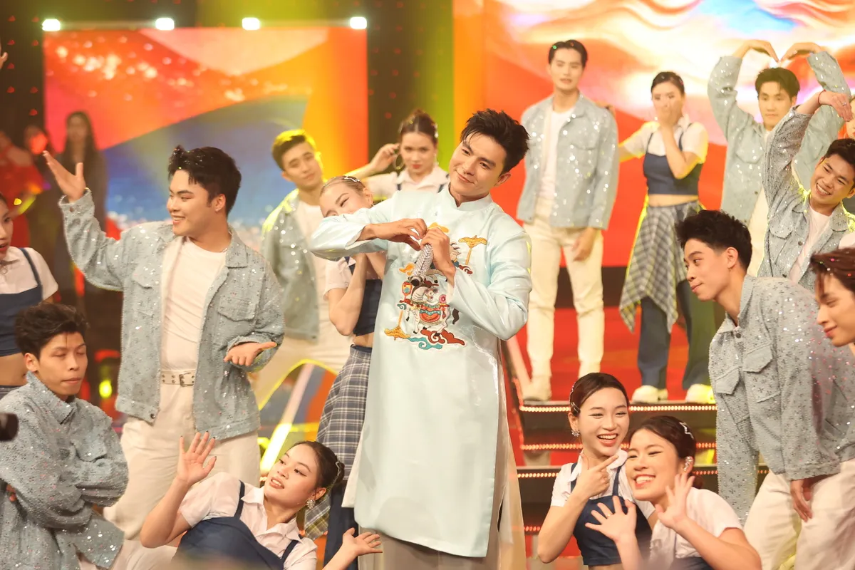 Steven Nguyễn "thở kh&ocirc;ng nổi" khi lần đầu khoe giọng tại 12 Con gi&aacute;p - Ảnh 6.