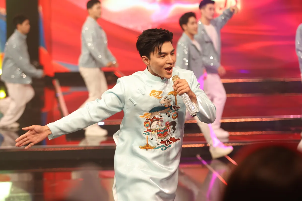 Steven Nguyễn "thở kh&ocirc;ng nổi" khi lần đầu khoe giọng tại 12 Con gi&aacute;p - Ảnh 2.