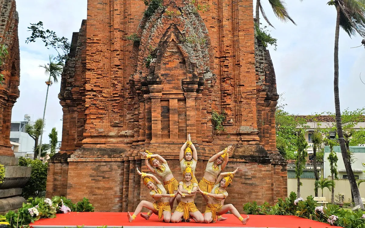 Tiết mục múa Apsara.