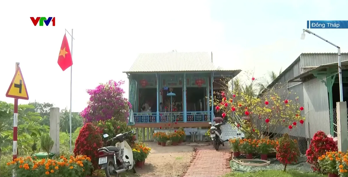 Tết tại các gia đình có người đi lao động nước ngoài - Ảnh 1.