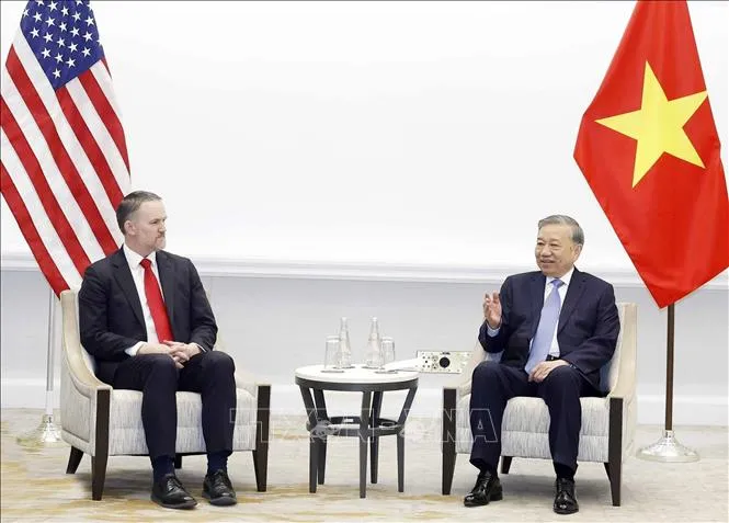 Tổng B&iacute; thư T&ocirc; L&acirc;m tiếp Trưởng đại diện Thương mại Hoa Kỳ Jamieson Greer - Ảnh 2.