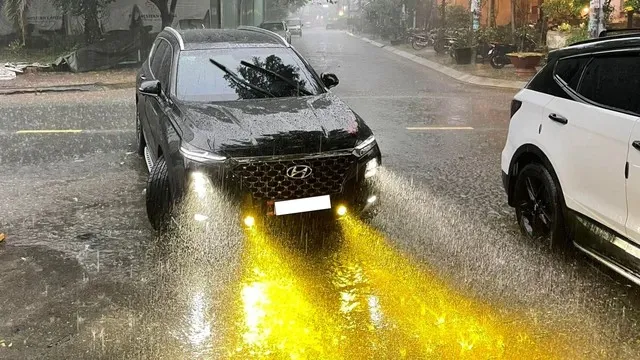 Lắp thêm đèn sương mù có bị xử phạt? Cục CSGT chính thức lên tiếng- Ảnh 1. Lắp thêm đèn sương mù có bị xử phạt? Cục CSGT chính thức lên tiếng- Ảnh 1.