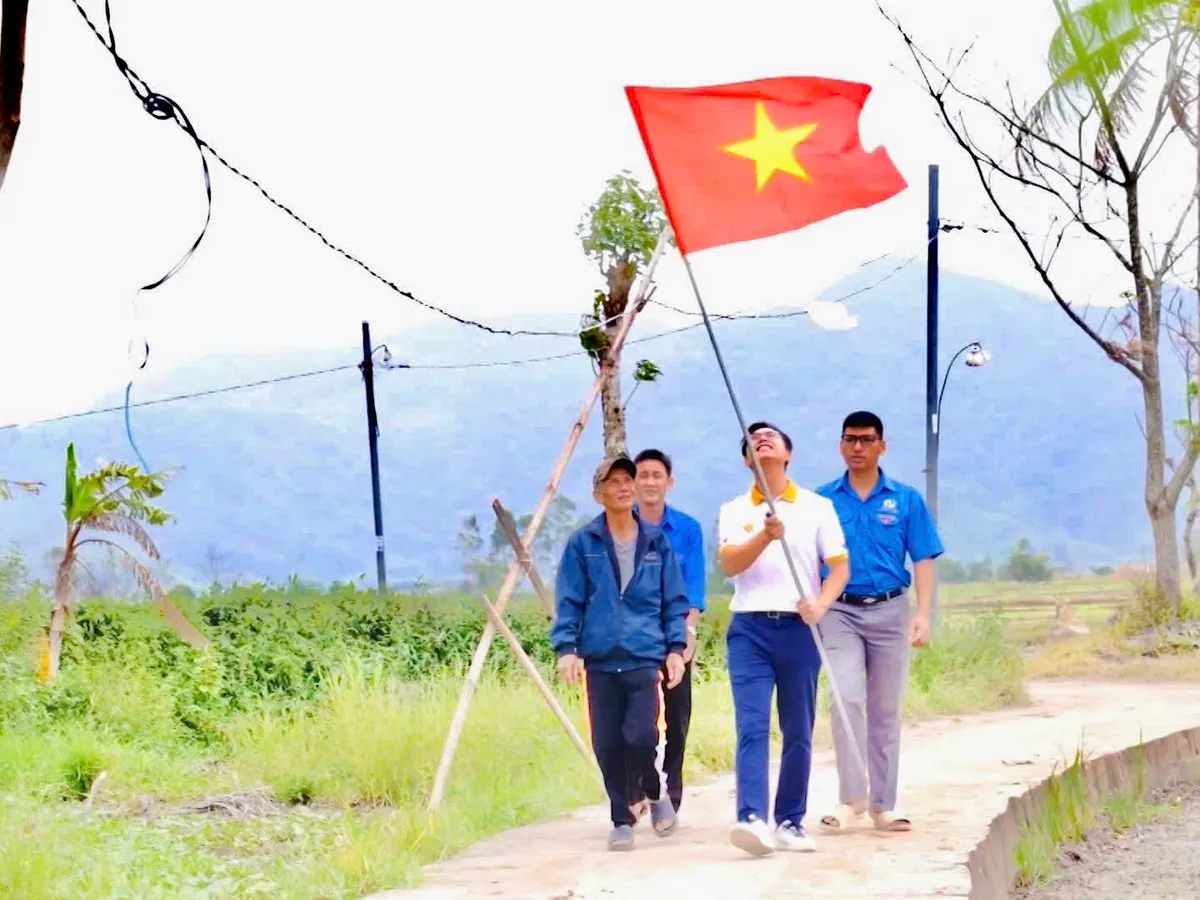 Chuyến xe tử tế th&aacute;ng 2 gieo mầm hy vọng tr&ecirc;n những m&aacute;i nh&agrave; hồi sinh ở Đắk Lắk - Ảnh 1.