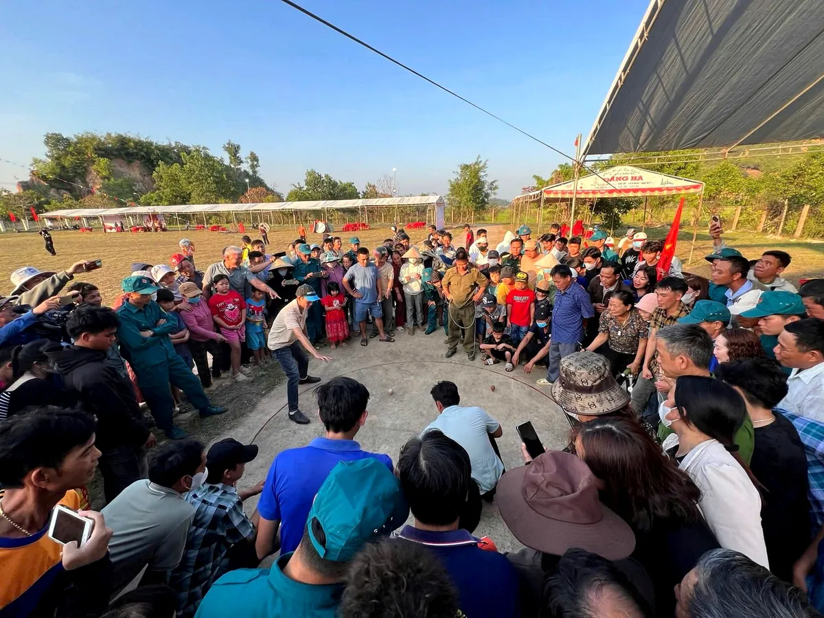 Sắc xu&acirc;n hội tụ trong Lễ hội Lồng Tồng của đồng b&agrave;o T&agrave;y, N&ugrave;ng ở L&acirc;m Đồng - Ảnh 2.