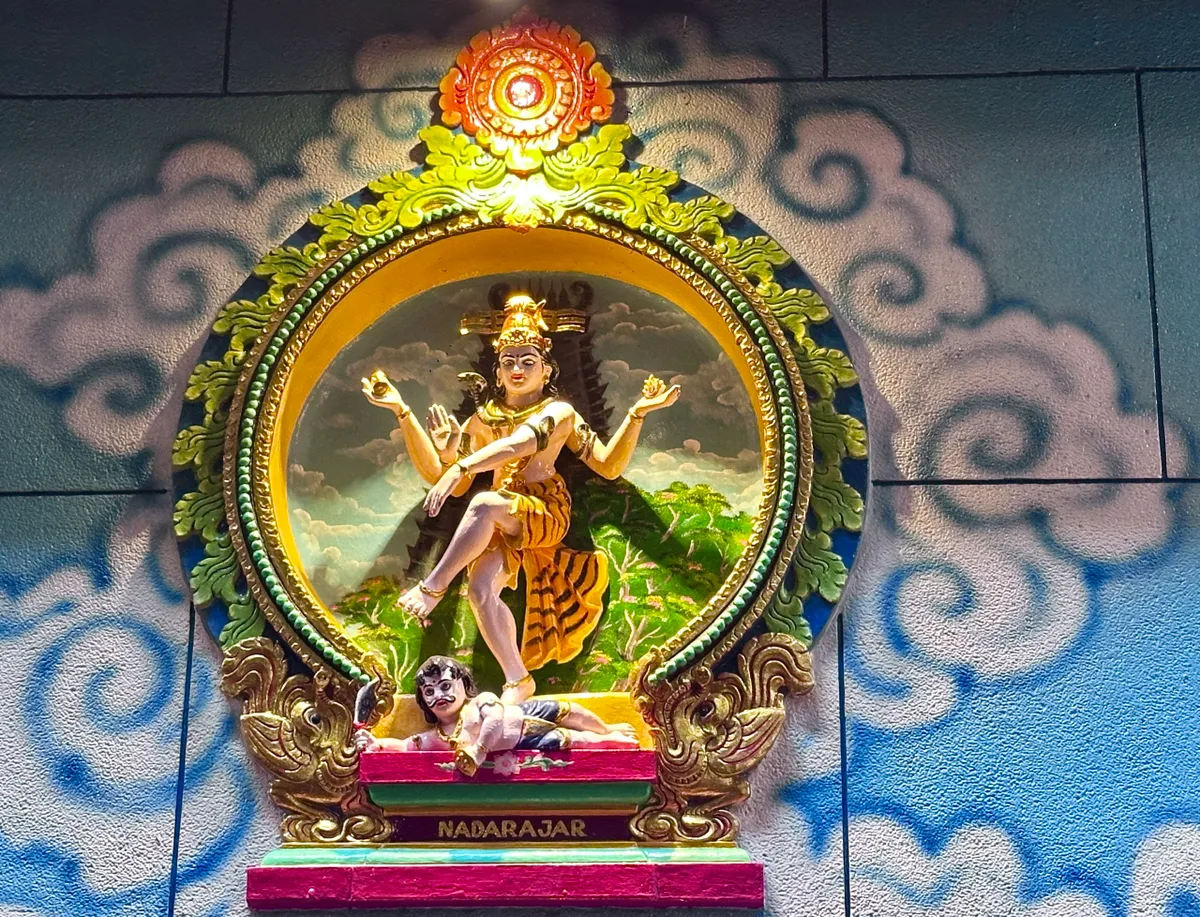 Đầu xu&acirc;n v&atilde;n cảnh những ng&ocirc;i ch&ugrave;a cổ giữa l&ograve;ng TP Hồ Ch&iacute; Minh - Ảnh 25.