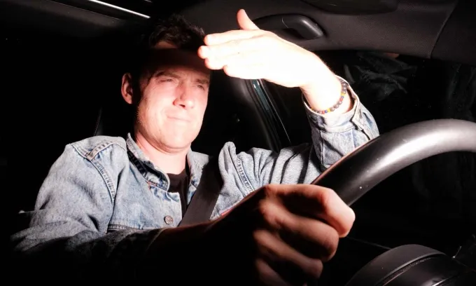 Tranh luận về độ s&aacute;ng đ&egrave;n pha: Giảm ch&oacute;i hay giữ nguy&ecirc;n v&igrave; an to&agrave;n?- Ảnh 1.