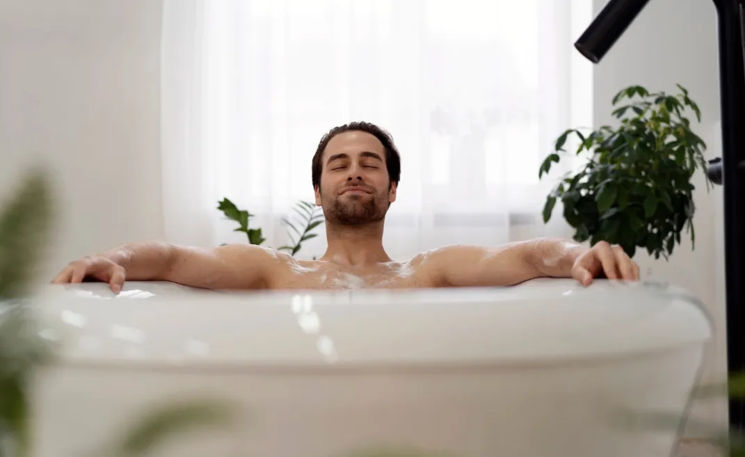 Ng&acirc;m bồn nước n&oacute;ng l&acirc;u c&oacute; thể ảnh hưởng tạm thời đến chất lượng sinh sản- Ảnh 1.