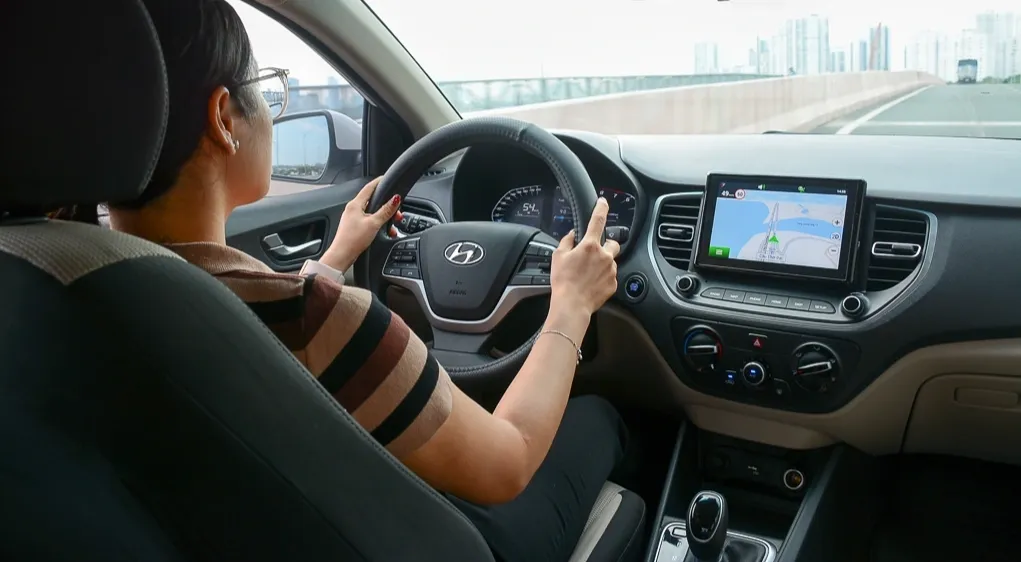 T&agrave;i xế dễ &ldquo;căng da bụng, ch&ugrave;ng da mắt&rdquo; sau bữa ăn: Nguy cơ tiềm ẩn khi l&aacute;i xe đường d&agrave;i- Ảnh 1.