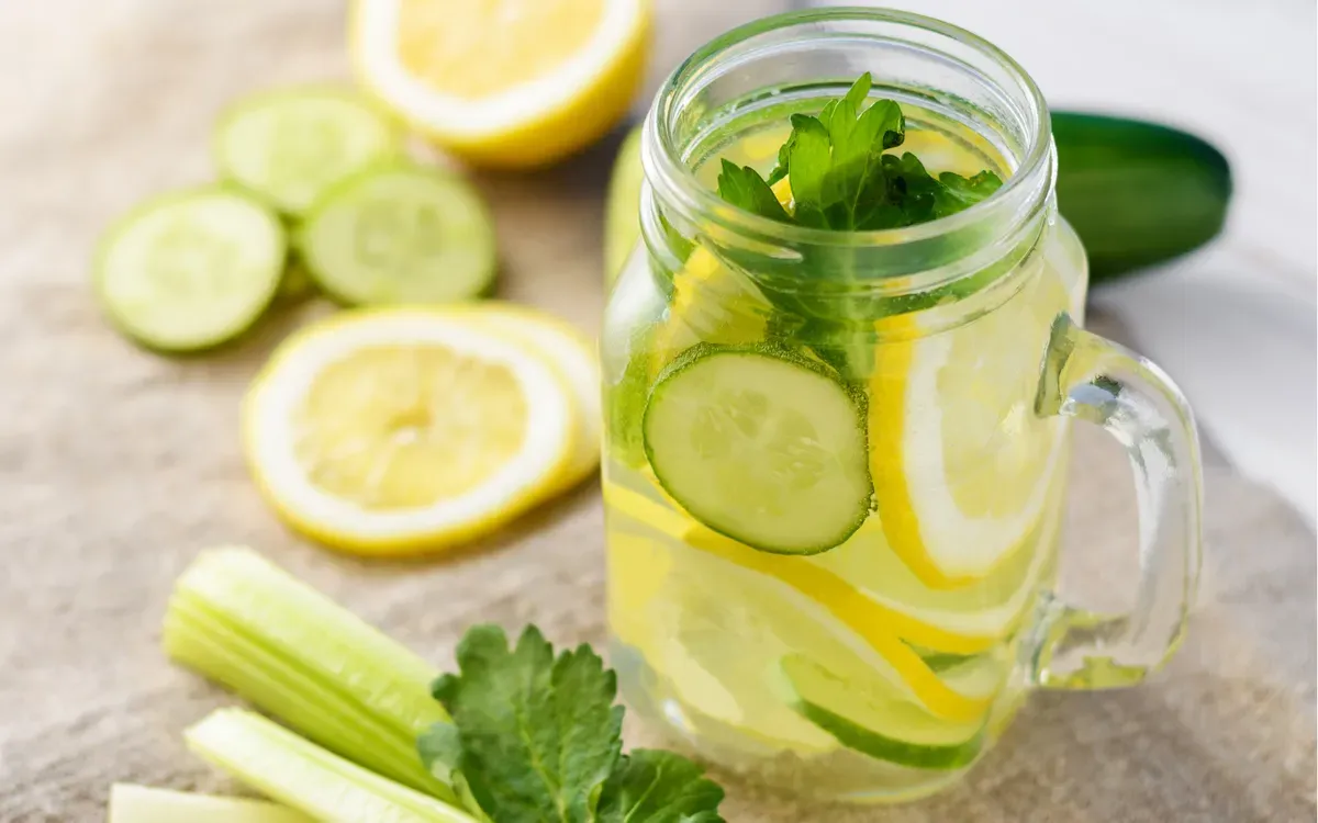 Cần hiểu đ&uacute;ng về &ldquo;thanh lọc&rdquo; cơ thể sau Tết, tr&aacute;nh lạm dụng detox cực đoan- Ảnh 1.