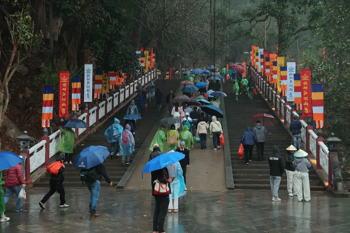 Khai mạc Lễ hội Ch&ugrave;a Hương 2026: &ldquo;An to&agrave;n - Th&acirc;n thiện - Chất lượng&rdquo; - Ảnh 1.