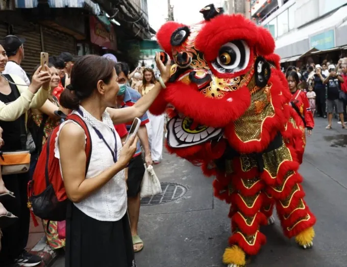 Du lịch Th&aacute;i Lan s&ocirc;i động dịp Tết 2026, Pattaya gần k&iacute;n ph&ograve;ng- Ảnh 1.