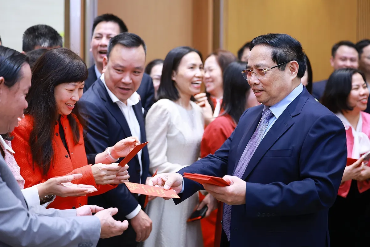 Thủ tướng Phạm Minh Ch&iacute;nh y&ecirc;u cầu Văn ph&ograve;ng Ch&iacute;nh phủ bắt tay ngay v&agrave;o nhiệm vụ sau Tết- Ảnh 1.