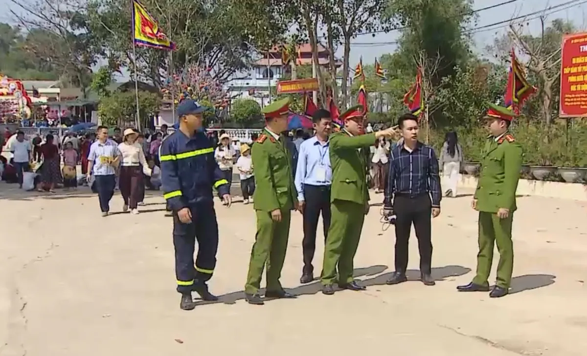 Đảm bảo ph&ograve;ng ch&aacute;y tại đền, ch&ugrave;a- Ảnh 3.