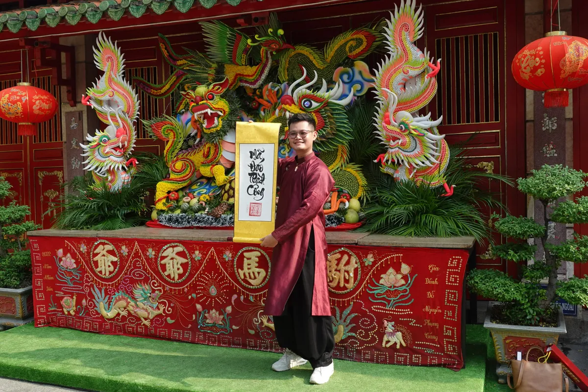 Người d&acirc;n TP Hồ Ch&iacute; Minh  n&ocirc; nức tham dự lễ Khai hạ - Cầu an  - Ảnh 20.