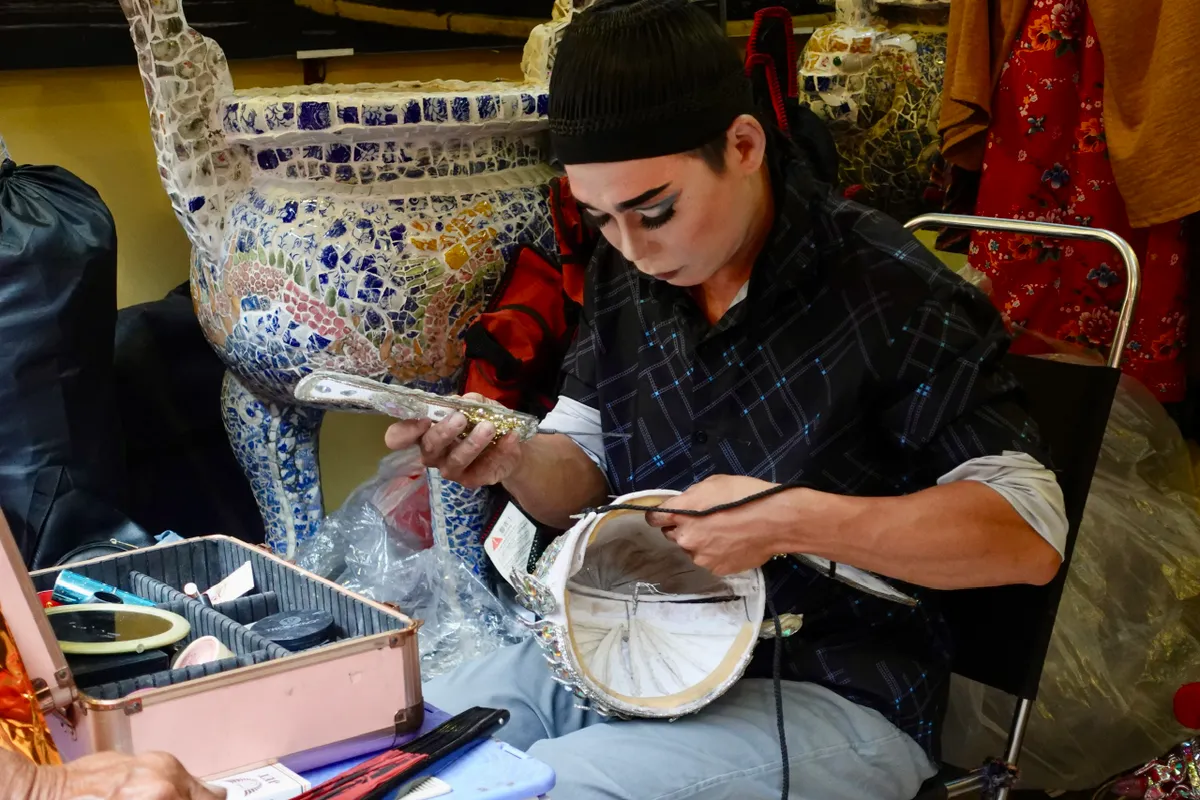 Người d&acirc;n TP Hồ Ch&iacute; Minh  n&ocirc; nức tham dự lễ Khai hạ - Cầu an  - Ảnh 15.