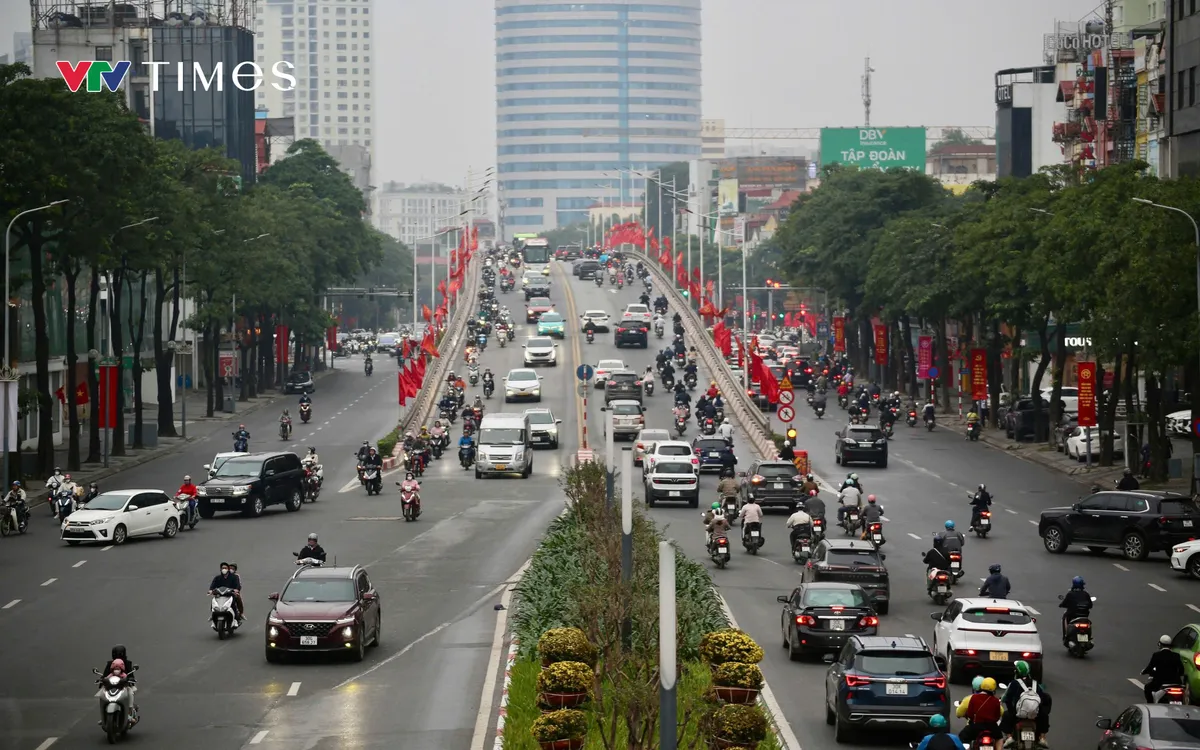 Giao thông tại nút giao Trần Duy Hưng thông suốt.