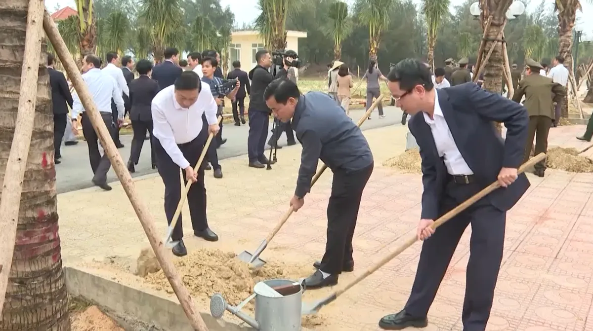 Quảng Trị phát động "Tết trồng cây đời đời nhớ ơn bác Hồ"- Ảnh 3. Quảng Trị phát động "Tết trồng cây đời đời nhớ ơn bác Hồ"- Ảnh 3.