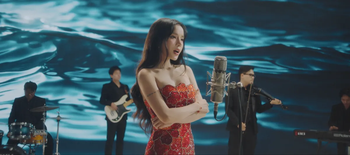 Văn Mai Hương h&aacute;t nhạc phim c&ugrave;ng "mẹ chồng" Thanh Lam  - Ảnh 2.