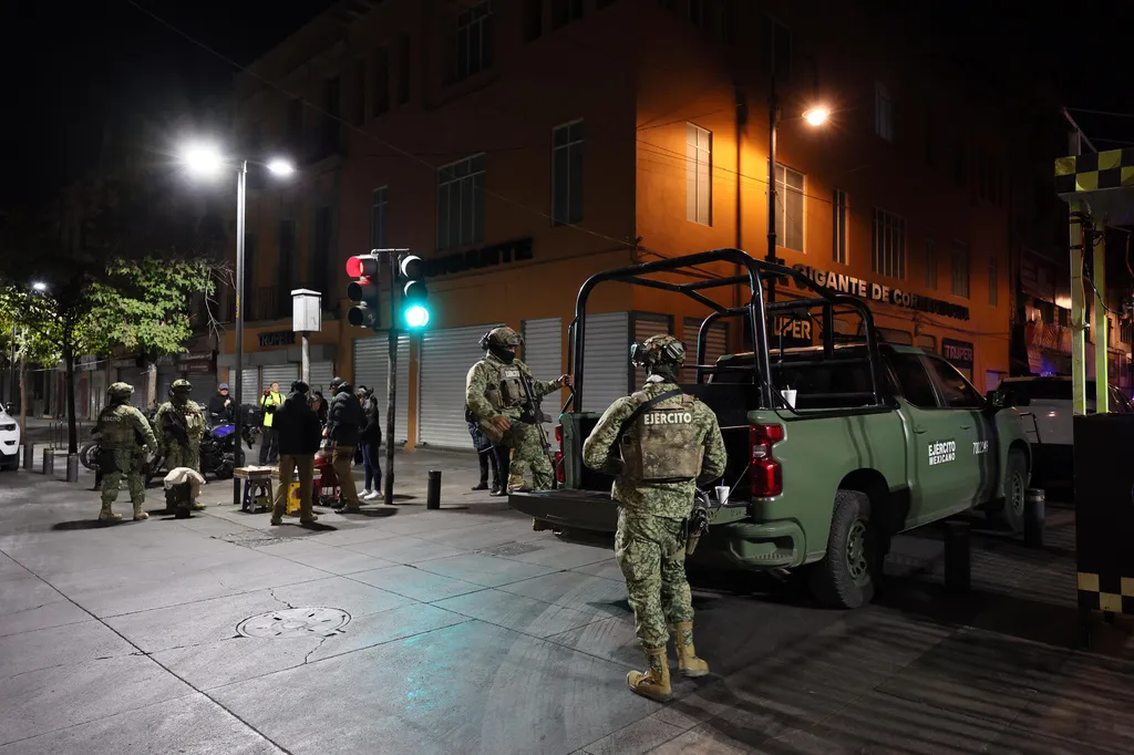 Bạo lực lan rộng tại Mexico - Ảnh 1.