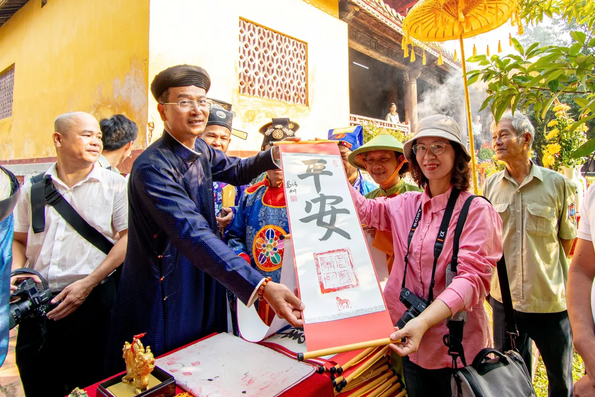 Lễ Hạ Ti&ecirc;u kh&eacute;p lại kh&ocirc;ng kh&iacute; Tết trong Ho&agrave;ng cung Huế- Ảnh 6.