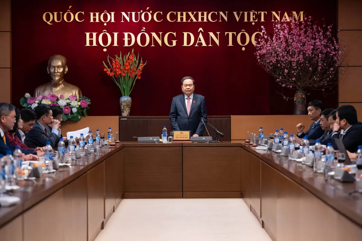 Nâng cao chất lượng thẩm tra luật và giám sát chuyên đề, tập trung vào những vấn đề thiết thực đối với đồng bào dân tộc - Ảnh 3.