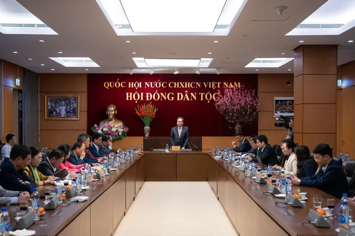 Nâng cao chất lượng thẩm tra luật và giám sát chuyên đề, tập trung vào những vấn đề thiết thực đối với đồng bào dân tộc - Ảnh 1.