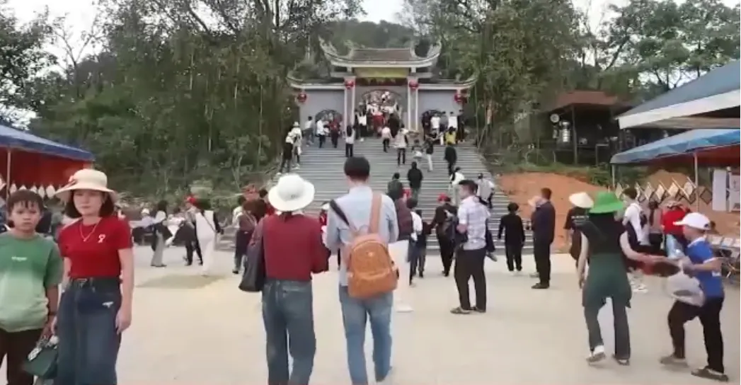 Du lịch t&acirc;m linh khởi sắc đầu Xu&acirc;n- Ảnh 1.