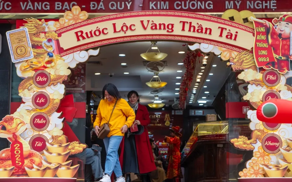 Chuy&ecirc;n gia khuyến nghị tr&aacute;nh mua đuổi gi&aacute; v&agrave;ng cao dịp v&iacute;a Thần T&agrave;i, ưu ti&ecirc;n chốt lời từng phần- Ảnh 1.