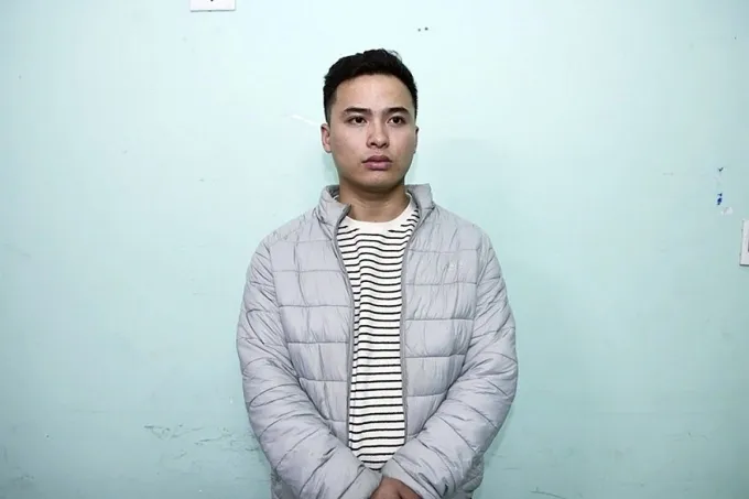 T&agrave;i xế ở Tuy&ecirc;n Quang bị khởi tố sau khi k&eacute;o xe bỏ chạy, khiến CSGT bị thương- Ảnh 1.