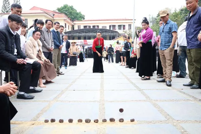 Điện Bi&ecirc;n rộn r&agrave;ng mừng Xu&acirc;n, lan tỏa kh&iacute; thế ng&agrave;y hội to&agrave;n d&acirc;n - Ảnh 1.