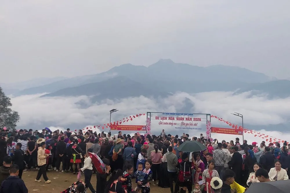 Điện Bi&ecirc;n rộn r&agrave;ng mừng Xu&acirc;n, lan tỏa kh&iacute; thế ng&agrave;y hội to&agrave;n d&acirc;n - Ảnh 2.