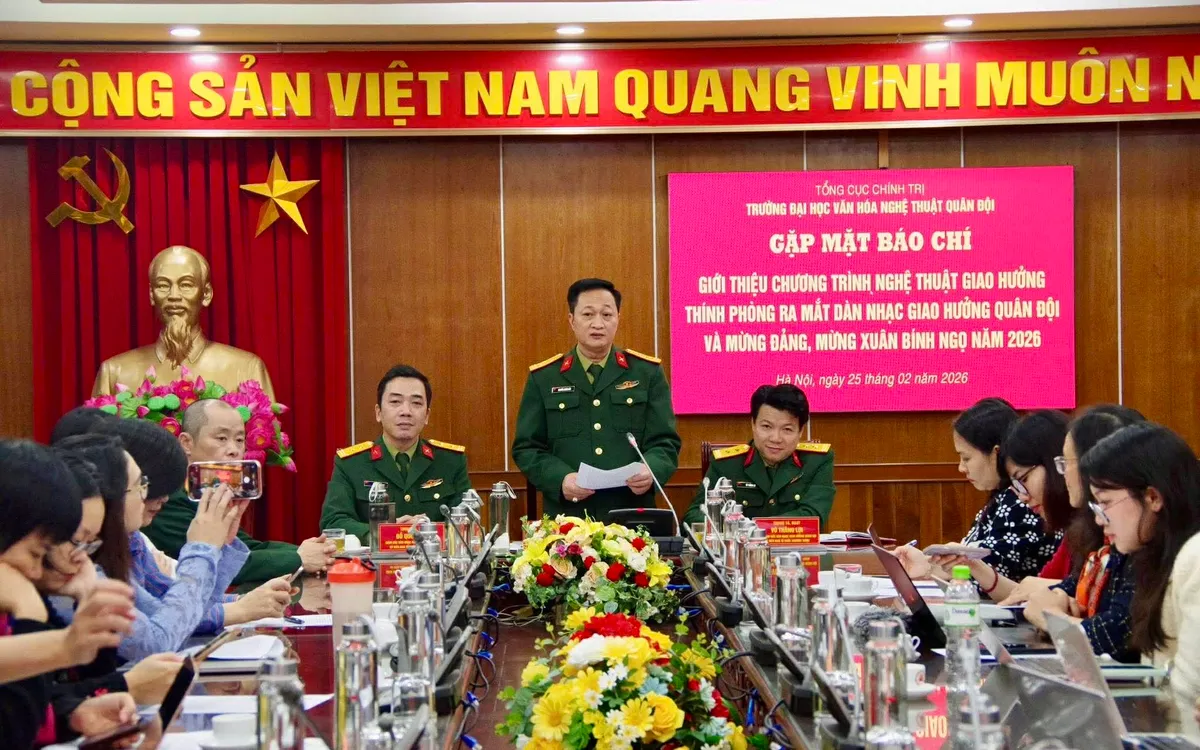 "Thanh &acirc;m dưới &aacute;nh mặt trời&rdquo; quy tụ hơn 200 nghệ sĩ, lan tỏa h&igrave;nh ảnh Bộ đội cụ Hồ bằng &acirc;m nhạc  - Ảnh 1.