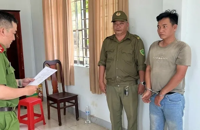 Tạm giữ đối tượng dùng súng bắn người khi đi đòi nợ ở Đồng Nai- Ảnh 1. Tạm giữ đối tượng dùng súng bắn người khi đi đòi nợ ở Đồng Nai- Ảnh 1.