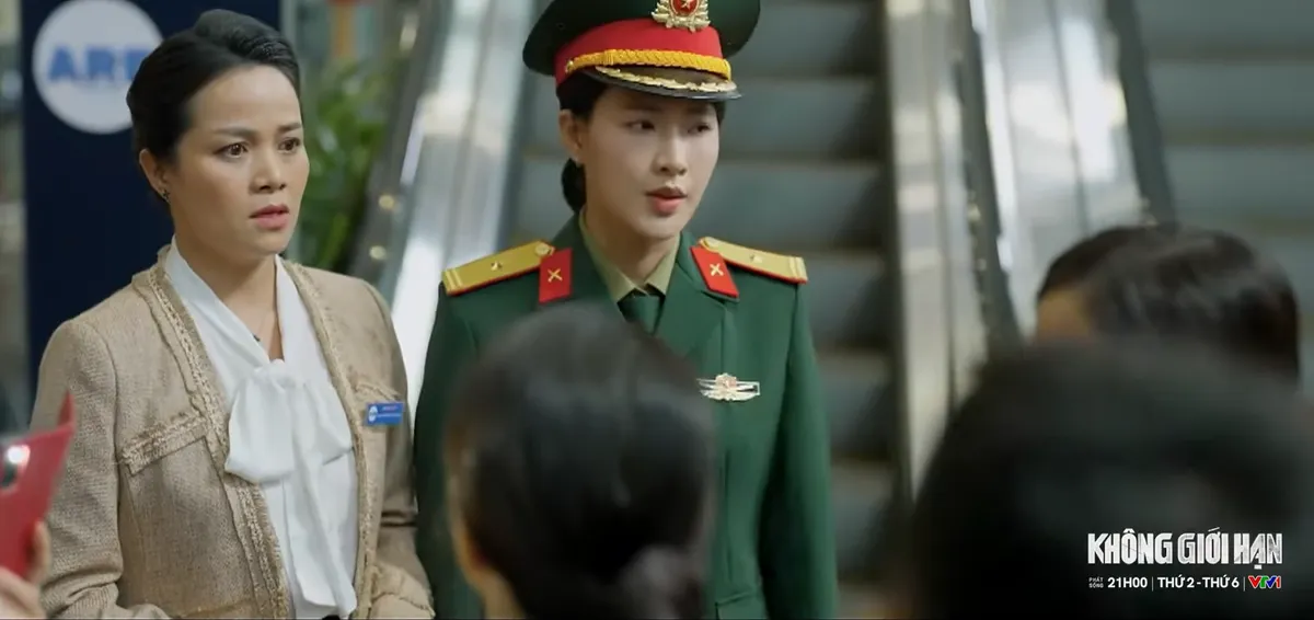 Không giới hạn - Tập 13: Sóng gió ập đến, Phúc nhận được yêu cầu "khó đỡ" của vợ- Ảnh 3. Không giới hạn - Tập 13: Sóng gió ập đến, Phúc nhận được yêu cầu "khó đỡ" của vợ- Ảnh 3.