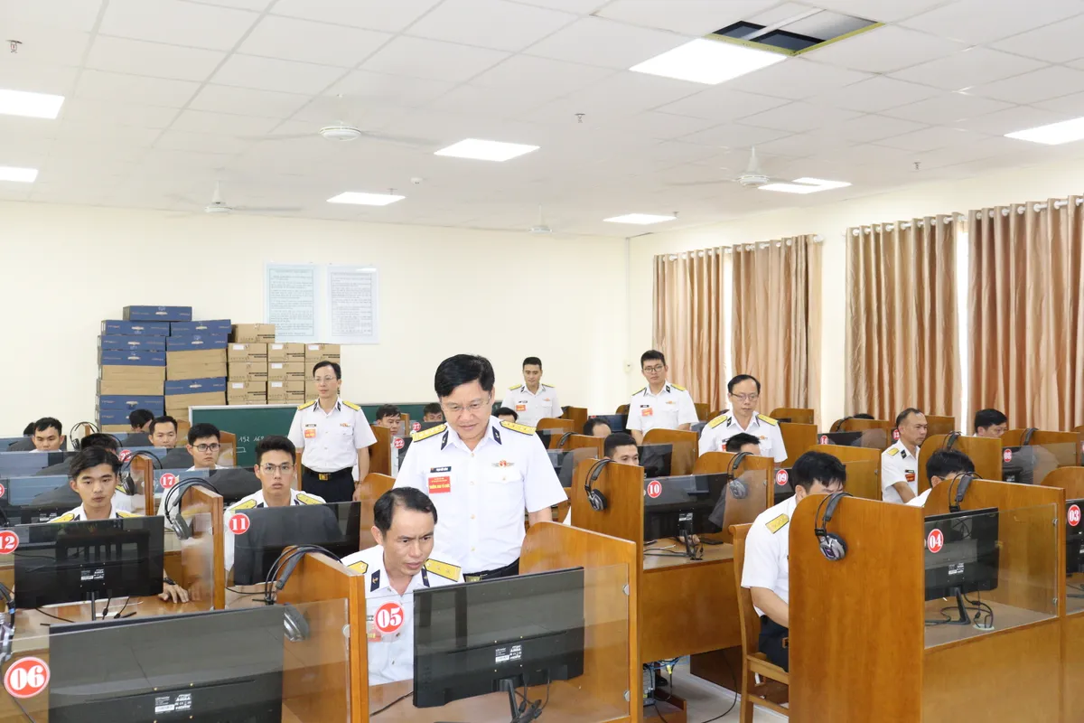 Học viện Hải qu&acirc;n: S&ocirc;i nổi Hội thi giảng dạy ch&iacute;nh trị, r&egrave;n "bản lĩnh th&eacute;p" cho c&aacute;n bộ, chiến sĩ - Ảnh 1.