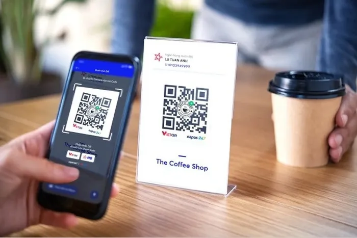 Dùng tài khoản cá nhân nhận tiền bán hàng, hộ kinh doanh có thể đối mặt rủi ro gì?- Ảnh 1. Dùng tài khoản cá nhân nhận tiền bán hàng, hộ kinh doanh có thể đối mặt rủi ro gì?- Ảnh 1.